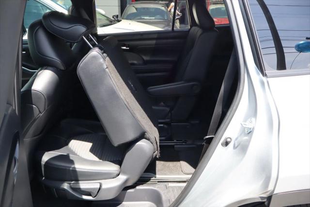2025 Toyota Highlander XSE