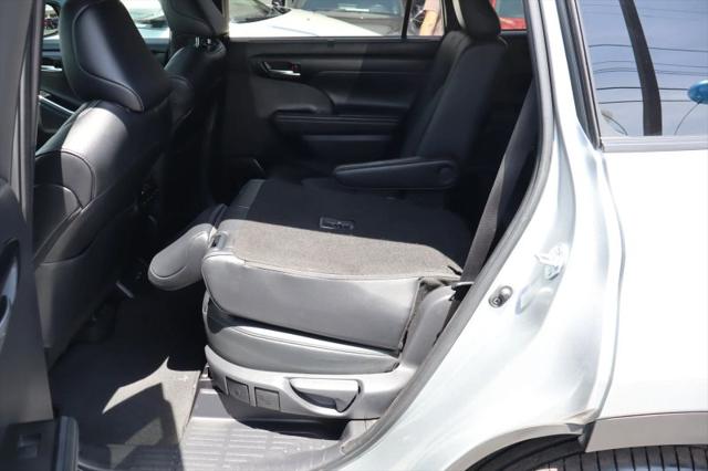 2025 Toyota Highlander XSE