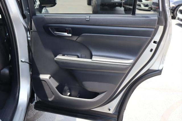 2025 Toyota Highlander XSE