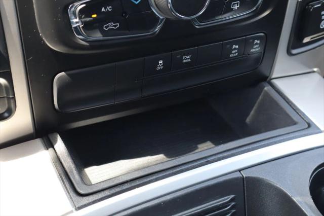 2018 Ram 1500 Big Horn Crew Cab 4x4 5'7" Box