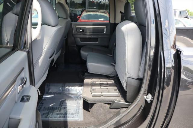 2018 Ram 1500 Big Horn Crew Cab 4x4 5'7" Box