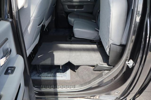 2018 Ram 1500 Big Horn Crew Cab 4x4 5'7" Box