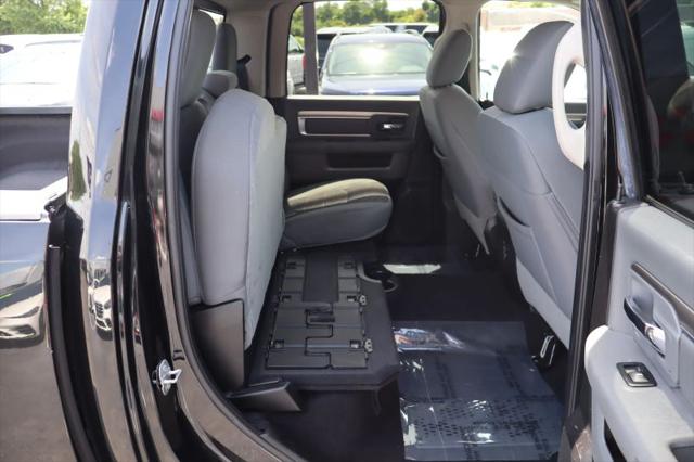 2018 Ram 1500 Big Horn Crew Cab 4x4 5'7" Box