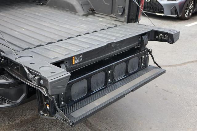 2024 GMC Sierra 2500HD 4WD Crew Cab Standard Bed AT4
