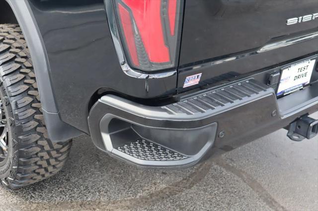 2024 GMC Sierra 2500HD 4WD Crew Cab Standard Bed AT4