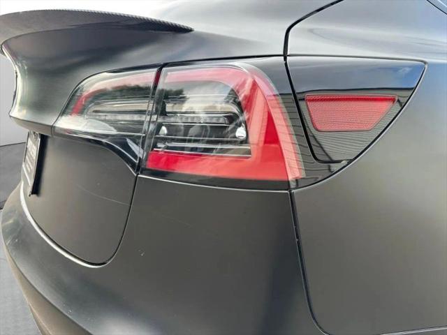 2021 Tesla Model 3 Standard Range Plus Rear-Wheel Drive