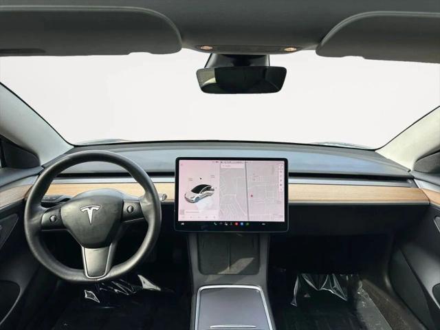 2021 Tesla Model 3 Standard Range Plus Rear-Wheel Drive
