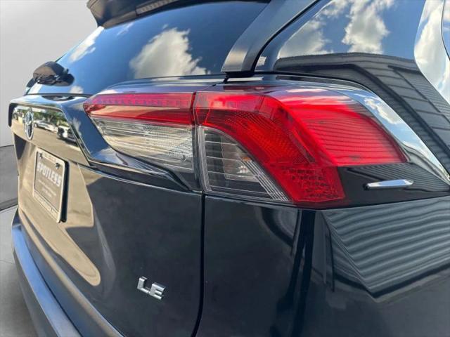 2019 Toyota RAV4 LE