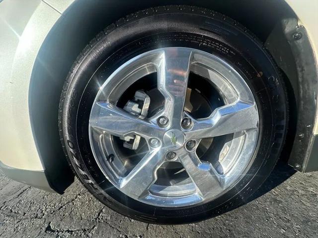 2012 Chevrolet Volt Base