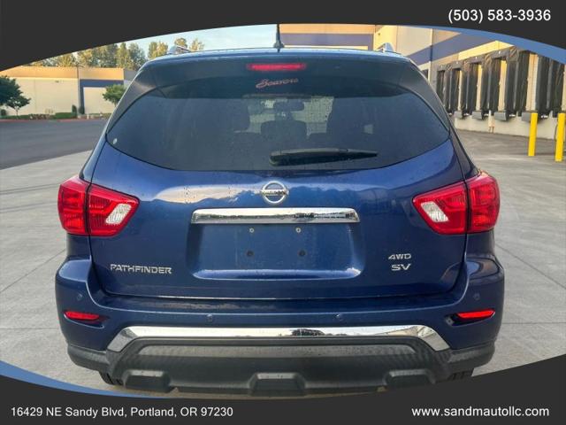 2018 Nissan Pathfinder SV