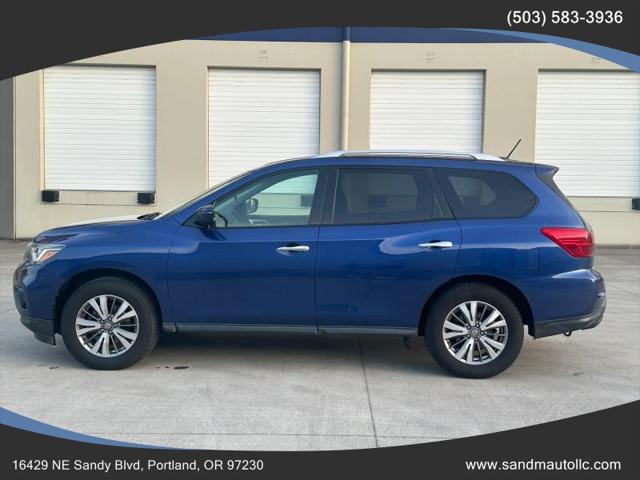 2018 Nissan Pathfinder SV