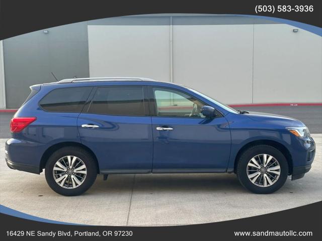 2018 Nissan Pathfinder SV