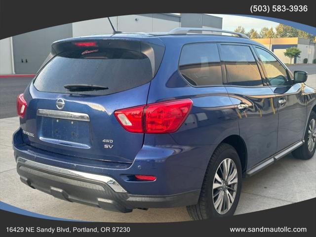 2018 Nissan Pathfinder SV