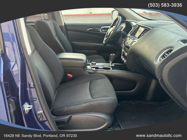 2018 Nissan Pathfinder SV