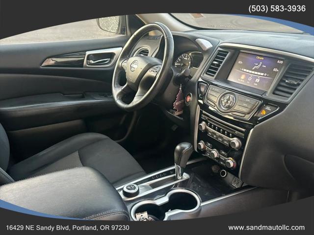 2018 Nissan Pathfinder SV
