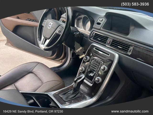 2016 Volvo XC70 T5 Premier