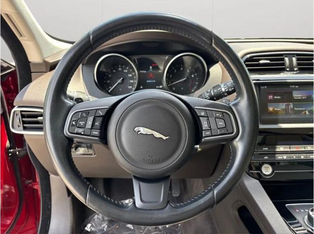 2017 Jaguar F-PACE 35t Prestige