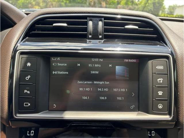 2017 Jaguar F-PACE 35t Prestige