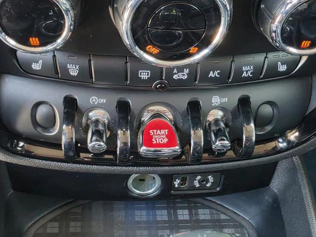 2017 MINI Cooper Clubman Cooper