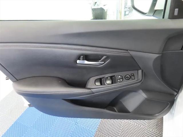 2023 Nissan Sentra SV Xtronic CVT