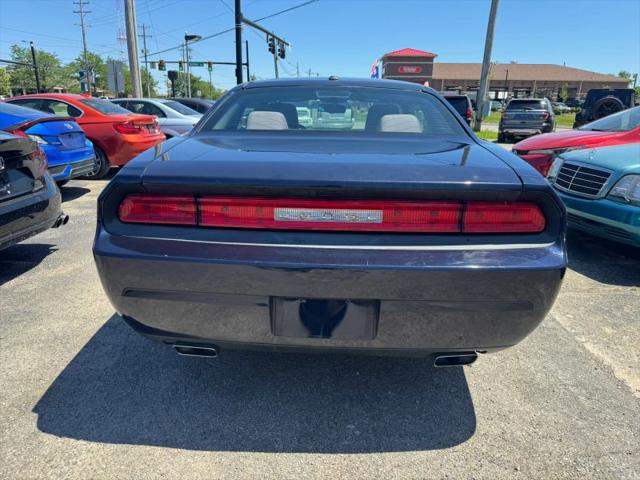 2012 Dodge Challenger SXT