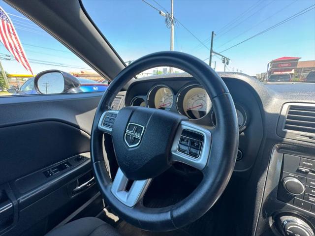 2012 Dodge Challenger SXT