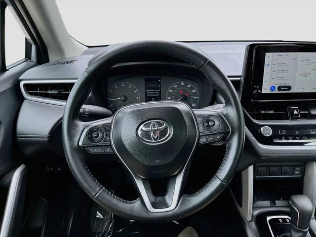 2025 Toyota Corolla Cross LE