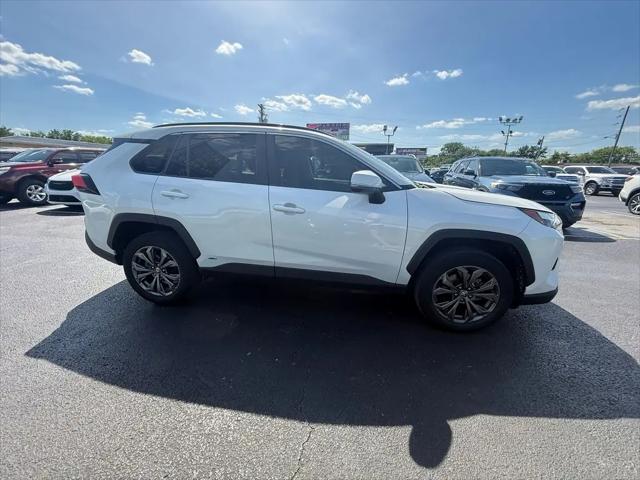 2022 Toyota RAV4 Hybrid XLE Premium
