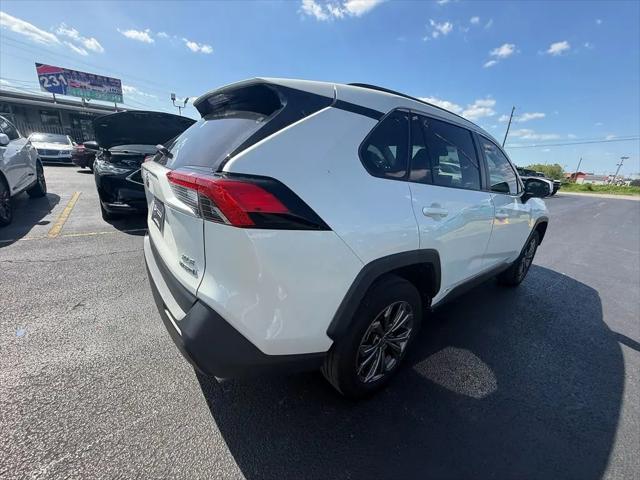 2022 Toyota RAV4 Hybrid XLE Premium