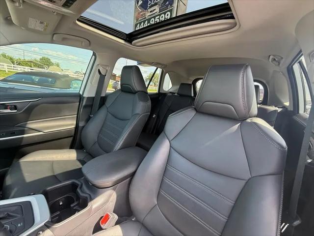 2022 Toyota RAV4 Hybrid XLE Premium