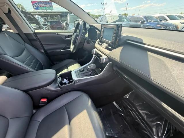 2022 Toyota RAV4 Hybrid XLE Premium