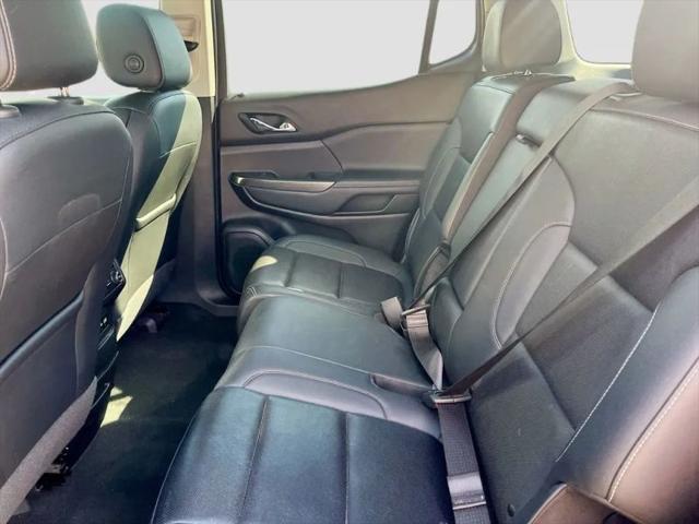 2023 GMC Acadia FWD SLT