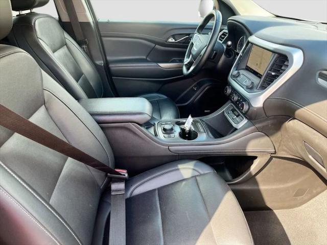 2023 GMC Acadia FWD SLT