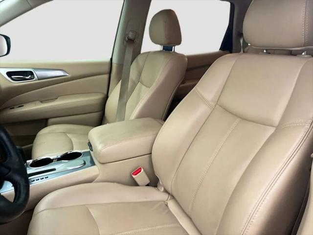 2019 Nissan Pathfinder SL