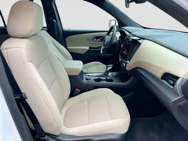 2023 Chevrolet Traverse FWD LS
