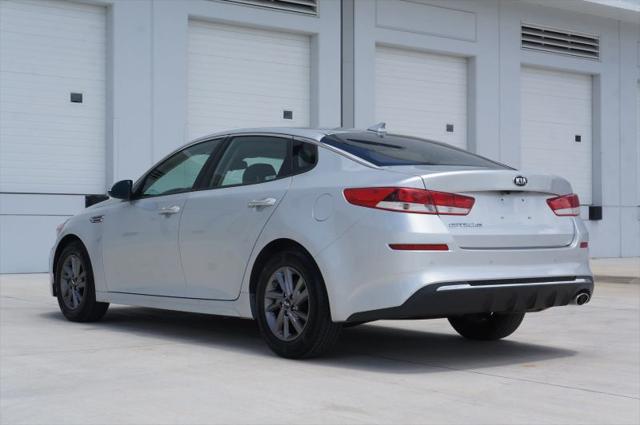 2020 Kia Optima LX