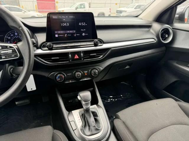 2022 Kia Forte FE