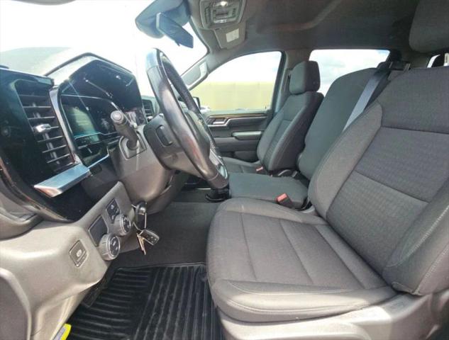 2022 Chevrolet Silverado 1500 2WD Crew Cab Standard Bed LT