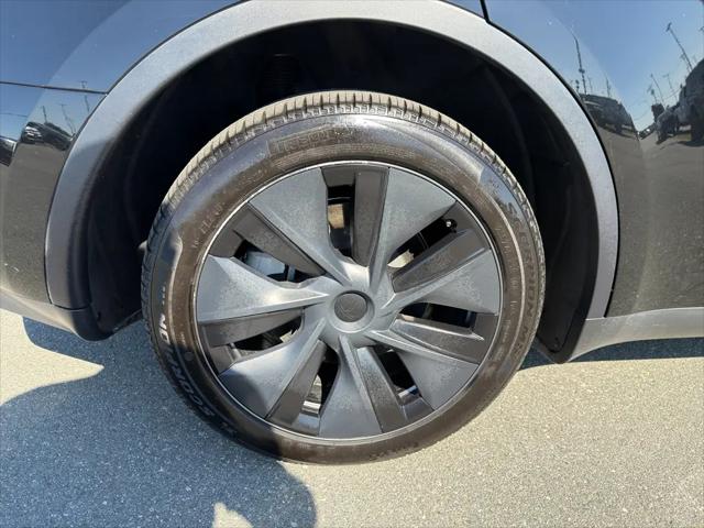 2025 Tesla Model Y Long Range Dual Motor All-Wheel Drive