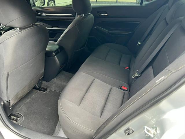 2022 Nissan Altima SV FWD