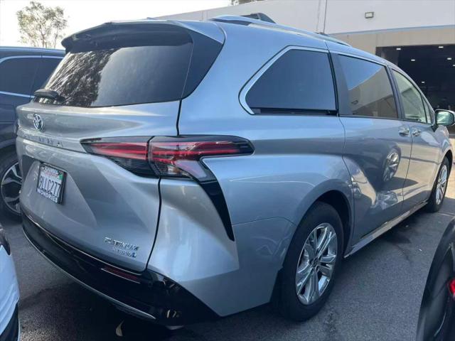 2024 Toyota Sienna Platinum