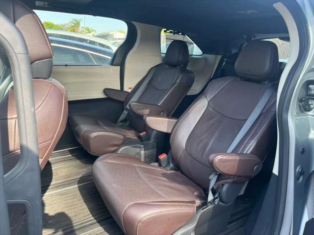 2024 Toyota Sienna Platinum