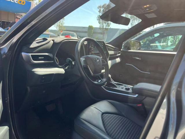 2022 Toyota Highlander XSE