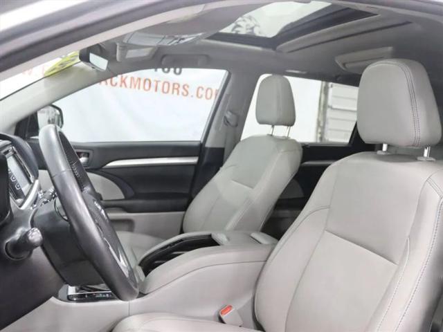 2018 Toyota Highlander SE