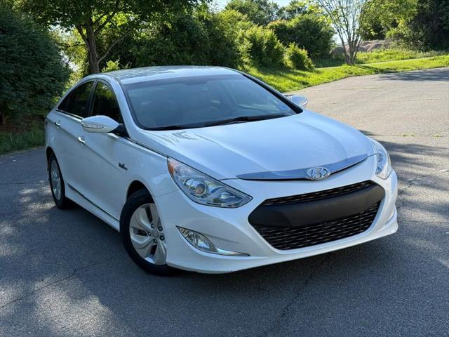 2013 Hyundai Sonata Hybrid Base for sale in Chantilly, VA
