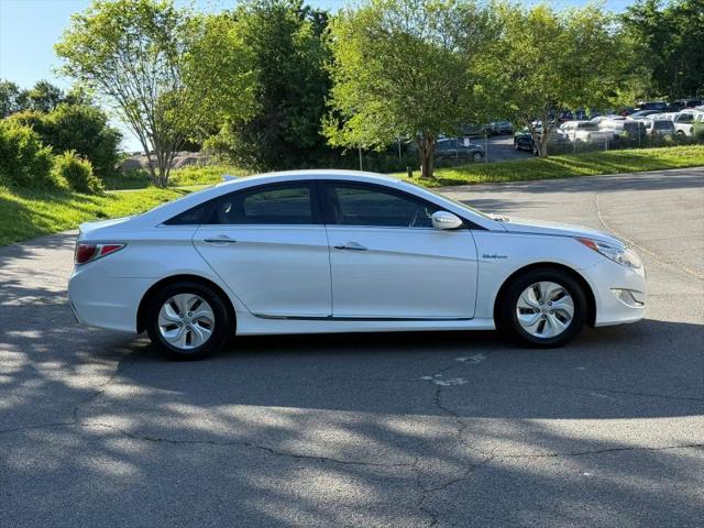 2013 Hyundai Sonata Hybrid Base