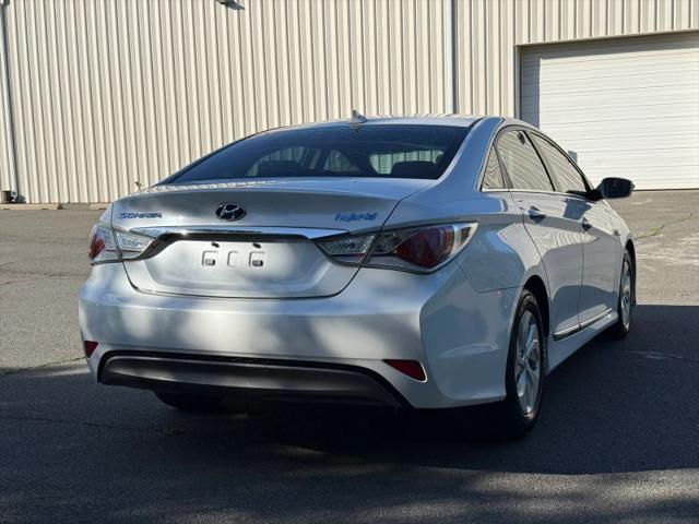2013 Hyundai Sonata Hybrid Base