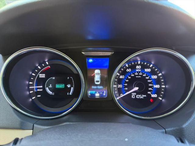 2013 Hyundai Sonata Hybrid Base