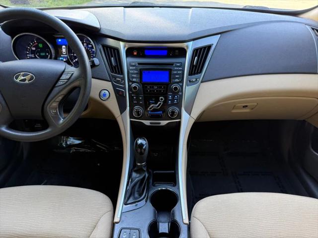 2013 Hyundai Sonata Hybrid Base