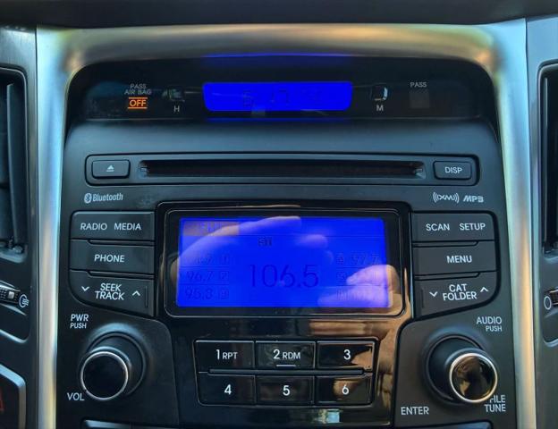2013 Hyundai Sonata Hybrid Base